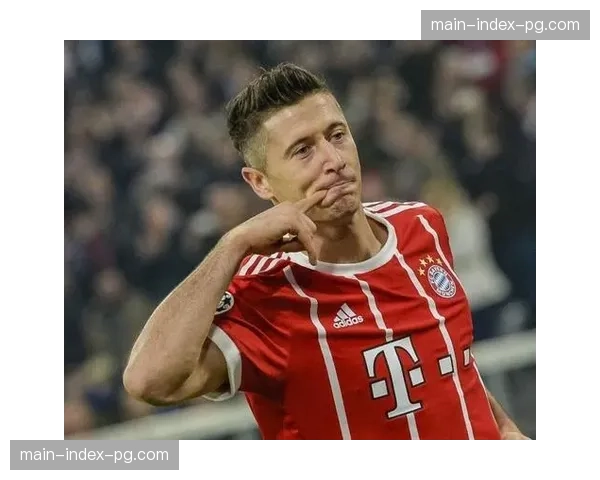 朗斯5-0大胜巴黎FC，韦斯利·赛义德梅开二度助球队登顶