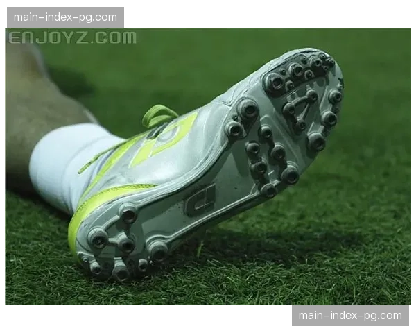 体育科技公司发布新产品，利用传感器追踪球员定位球射门时的球速与旋转