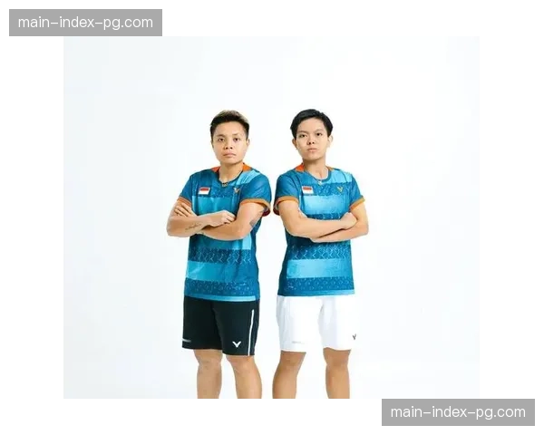 决胜分鹰眼挑战成功，拉哈尤-拉马丹蒂激动相拥